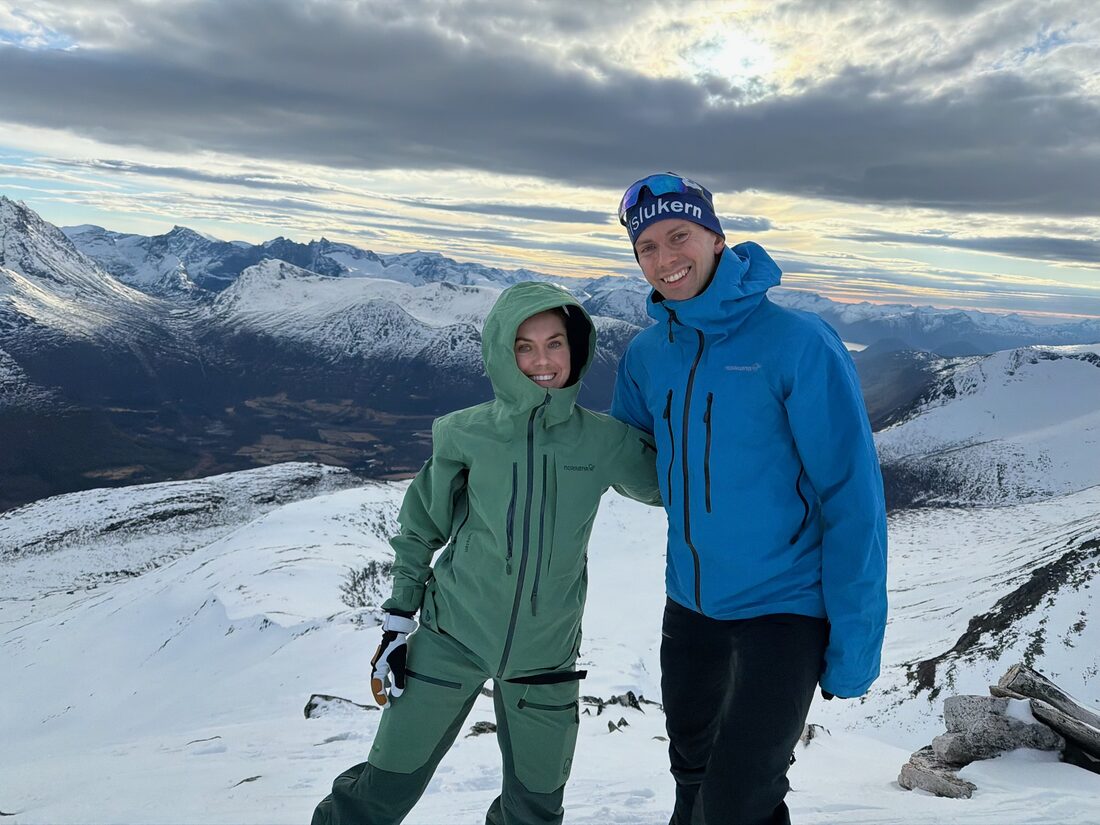 Julie og Sivert på vintertur i fjellet